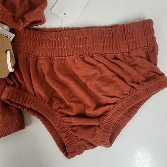 New! Grayson Collective Baby Girls' Solid 2pc Top & Bottom Set - Red Newborn - Picture 7 of 7